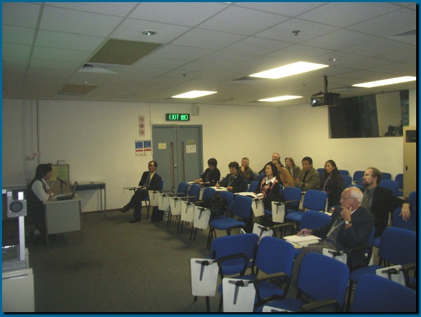 602x451 pixels (93K)